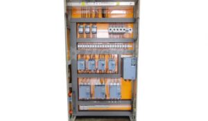 quadro-de-comando-006-500x292